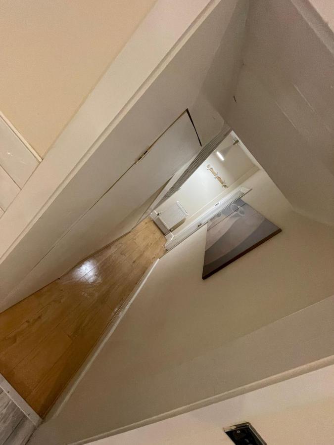 Big 3 Bedroom London House With 2 Bathroom Stadtteil Plumstead Exterior foto